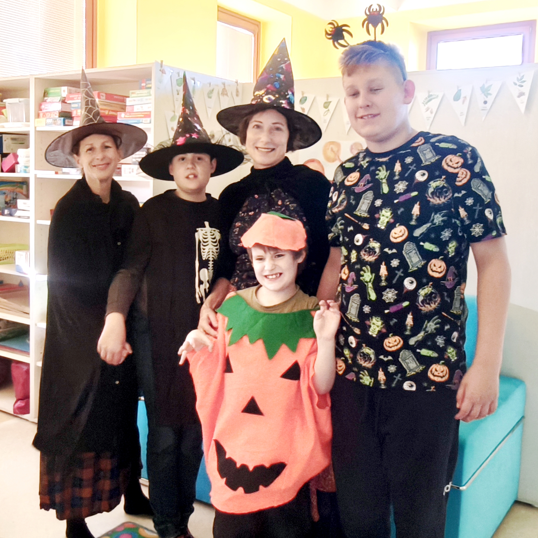 ŘÍJEN V 1. TŘÍDĚ