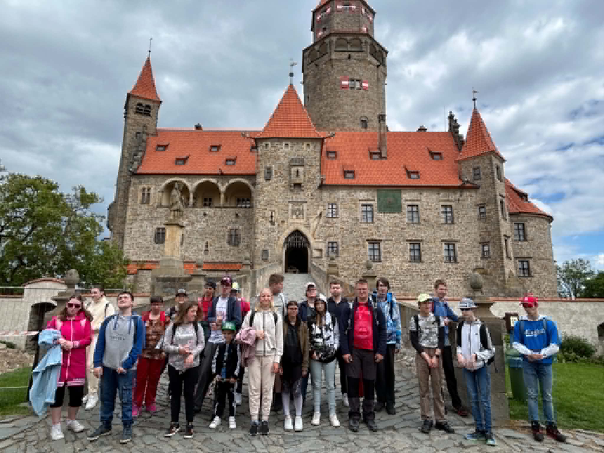 Výlet do historického areálu hradu Bouzov
